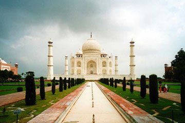 Amritsar/Chandigarh to Agra Taxi